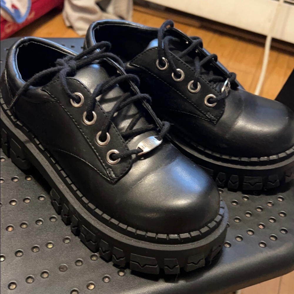 Teen Craft Oxford Shoes by delia’s
